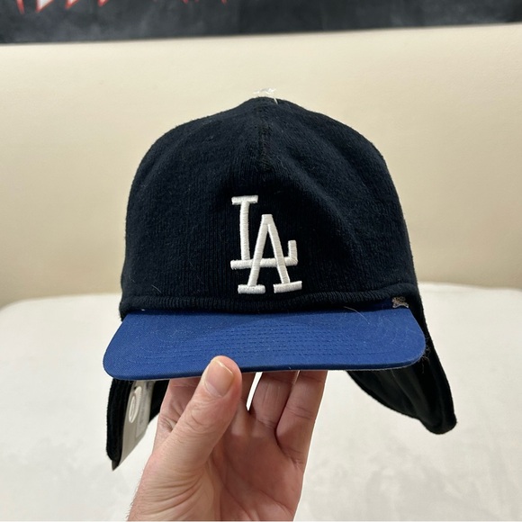 Los Angeles LA Dodgers MLB Baseball New Era Fnitted Dog Ear Hat Beanie Cap Cover - Picture 11 of 11